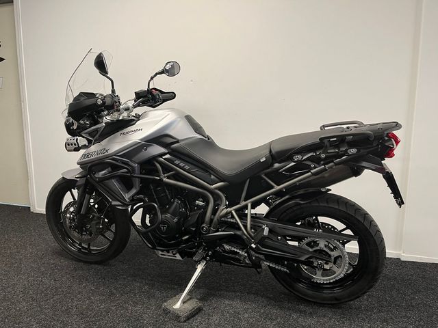 triumph - tiger-800-xrx