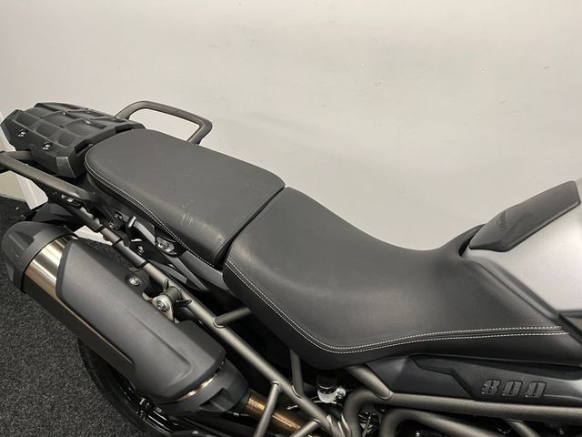 triumph - tiger-800-xrx