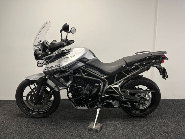 triumph - tiger-800-xrx