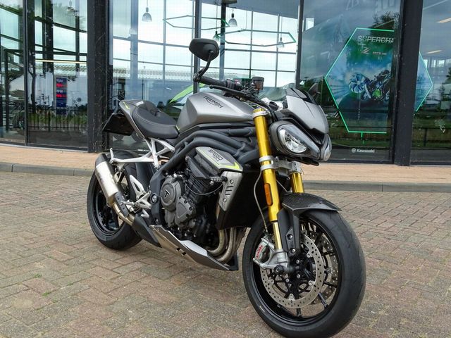 triumph - speed-triple-1200-rs