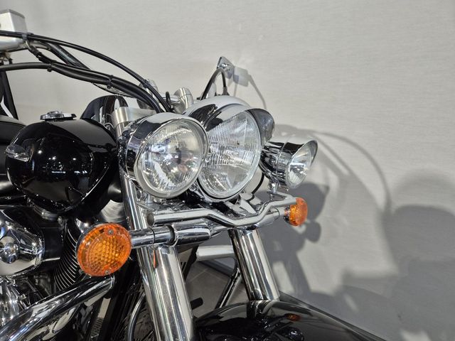 suzuki - vl-800-volusia