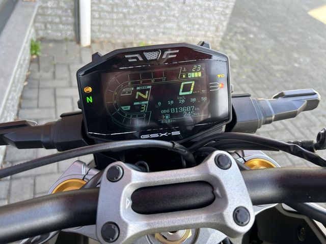 suzuki - gsx-s-1000