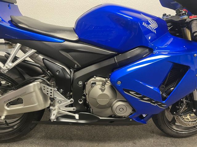 honda - cbr-600-rr