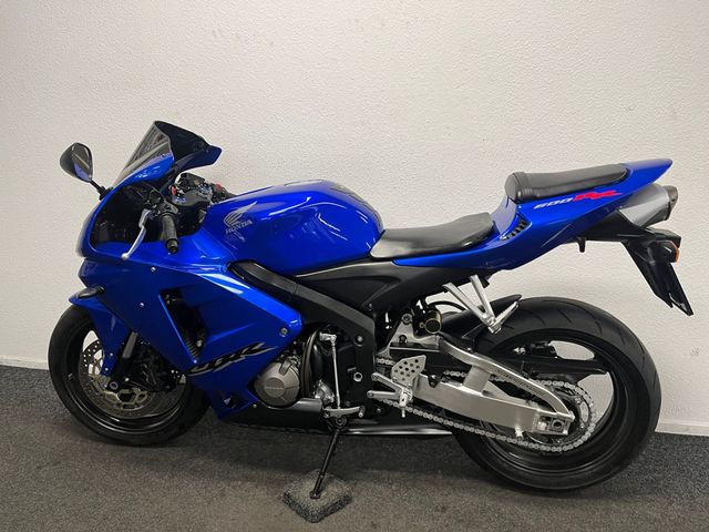 honda - cbr-600-rr