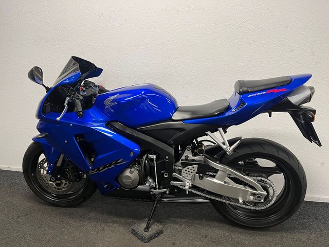 honda - cbr-600-rr