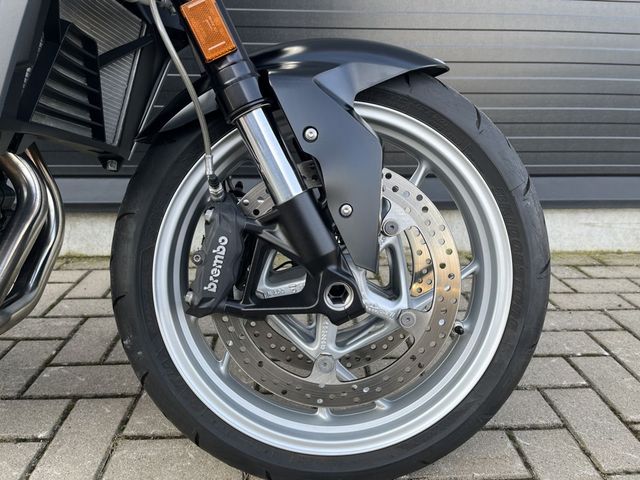 bmw - f-900-r