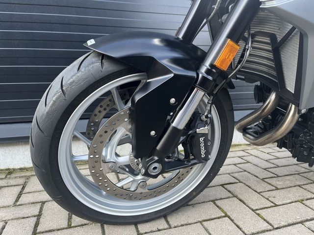 bmw - f-900-r