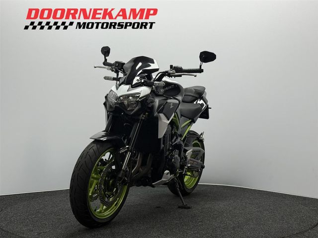 kawasaki - z900