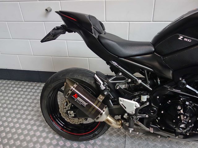 kawasaki - z900