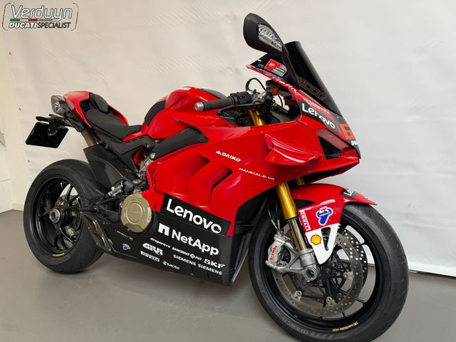 ducati - panigale-v4-s