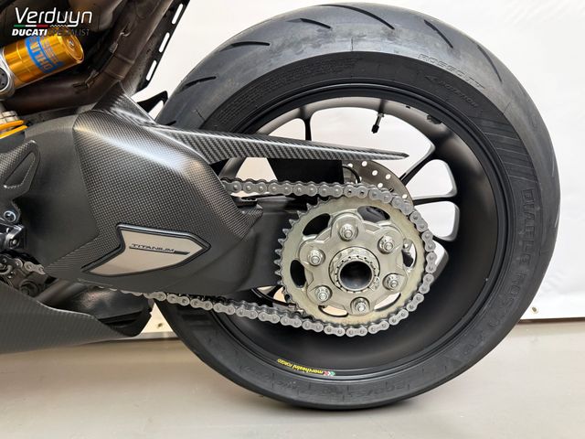 ducati - panigale-v4-s