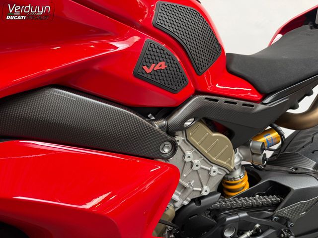 ducati - panigale-v4-s