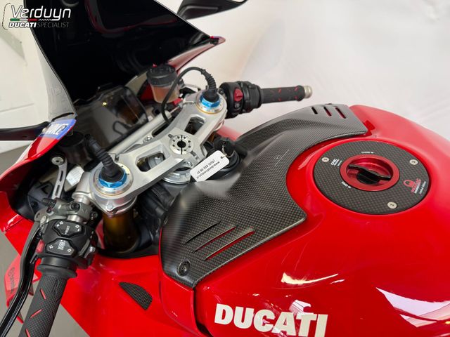 ducati - panigale-v4-s