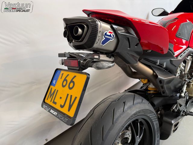 ducati - panigale-v4-s
