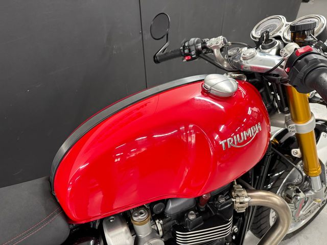 triumph - thruxton-1200-r