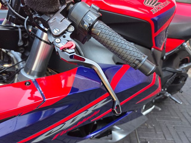 honda - cbr-1000-rr-fireblade