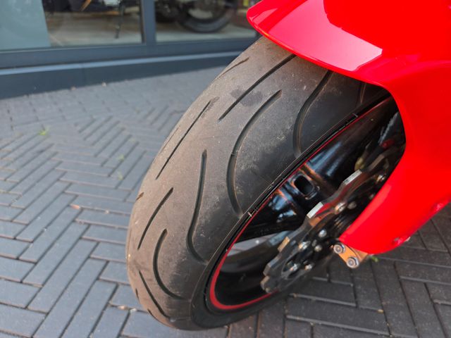honda - cbr-1000-rr-fireblade