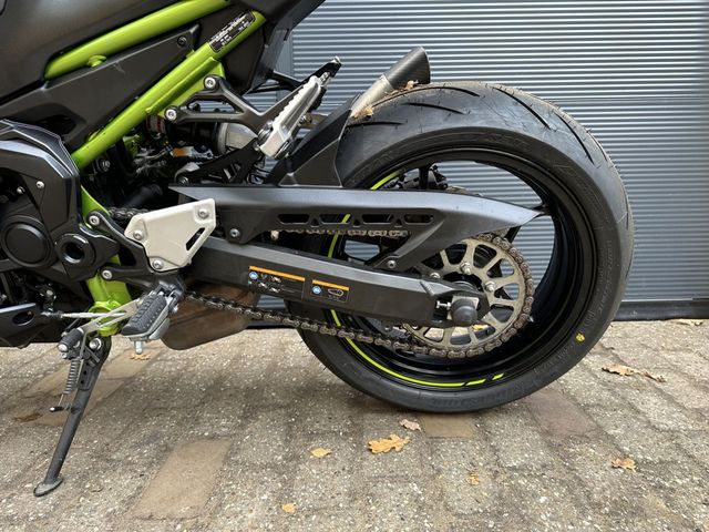 kawasaki - z900