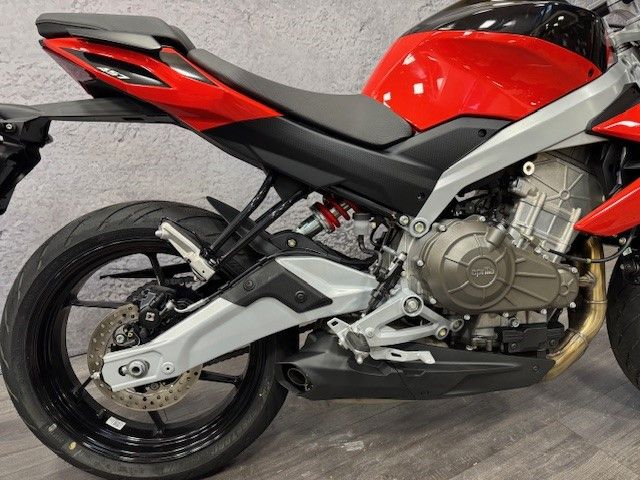 aprilia - tuono-457