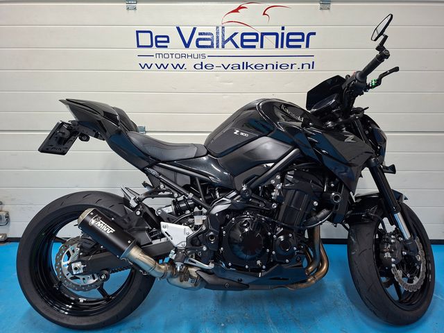 kawasaki - z900