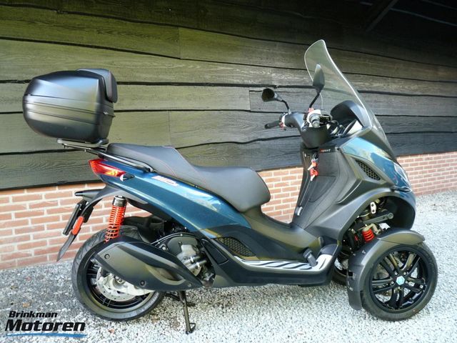piaggio - mp3-300-hpe-sport