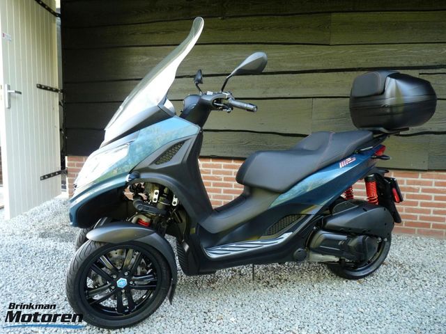 piaggio - mp3-300-hpe-sport