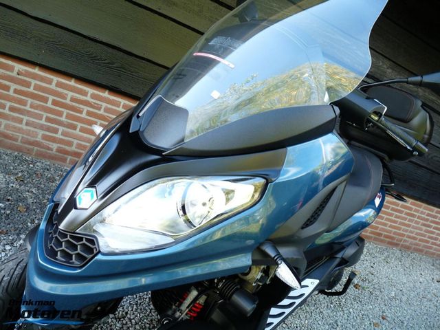 piaggio - mp3-300-hpe-sport