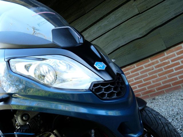 piaggio - mp3-300-hpe-sport