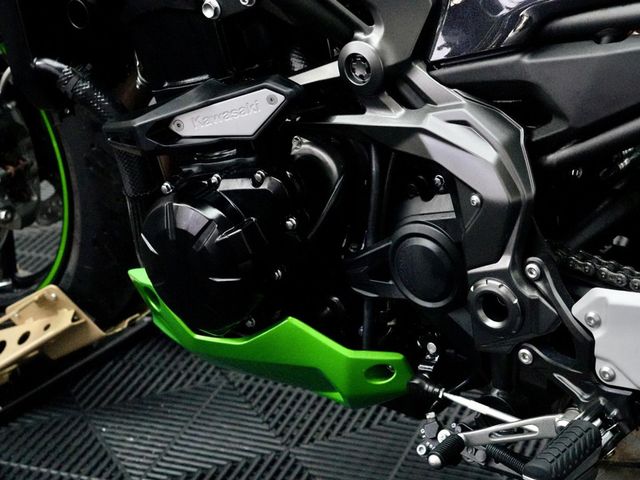 kawasaki - z900-se-performance