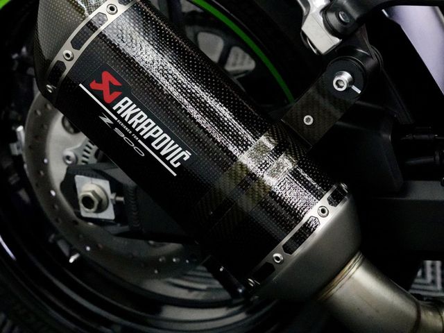 kawasaki - z900-se-performance