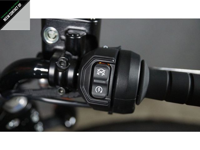 indian - scout-bobber-limited-tech