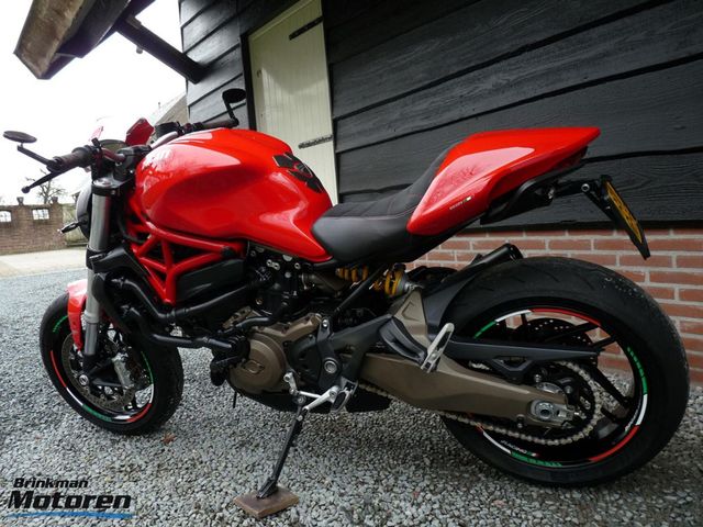 ducati - monster-821