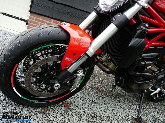 ducati - monster-821