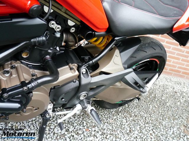 ducati - monster-821