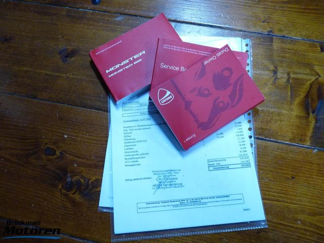 ducati - monster-821