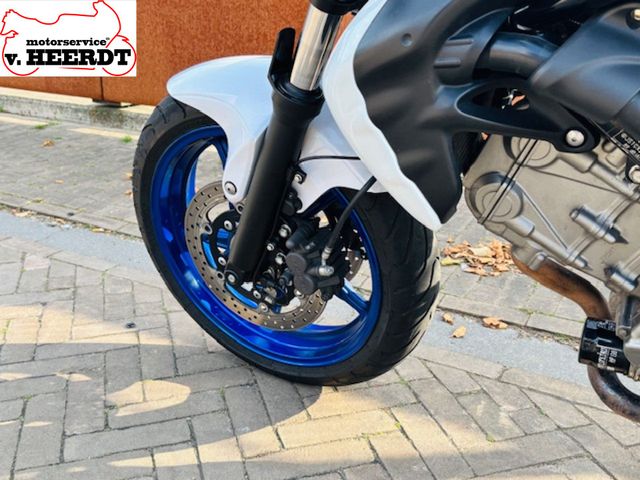 suzuki - gladius-abs