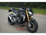 TRIUMPH SPEED TRIPLE 1200 RS