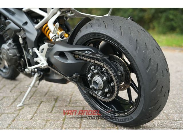 triumph - speed-triple-1200-rs