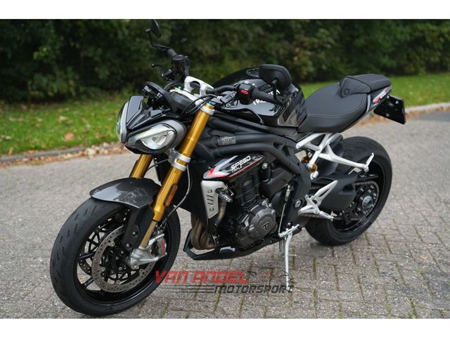 triumph - speed-triple-1200-rs