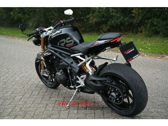 triumph - speed-triple-1200-rs