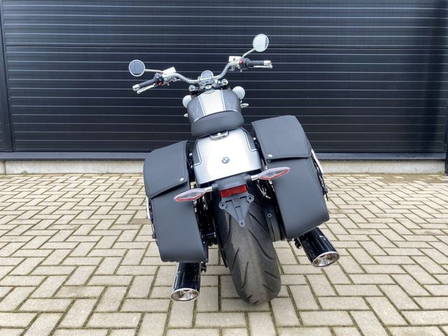 bmw - r-18-classic
