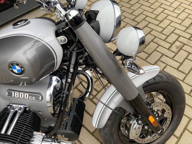 bmw - r-18-classic