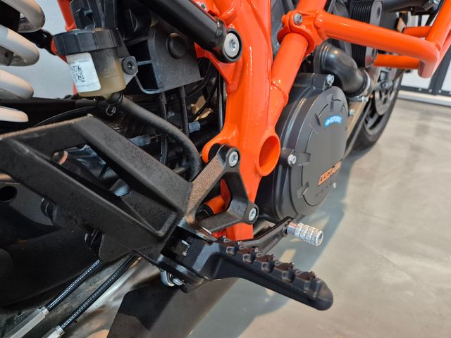 ktm - 1290-super-duke-gt