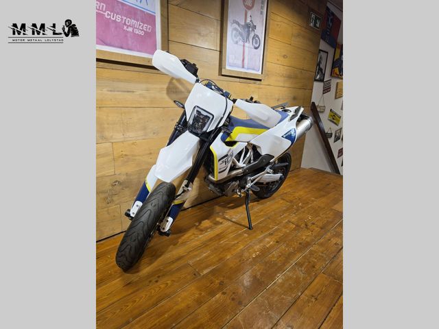 husqvarna - 701-supermoto