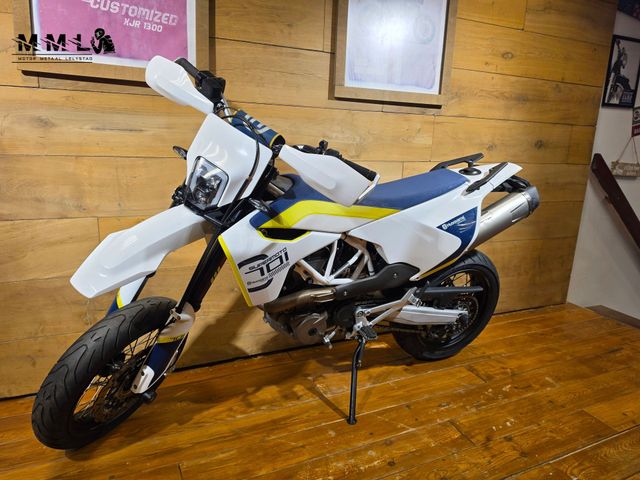husqvarna - 701-supermoto