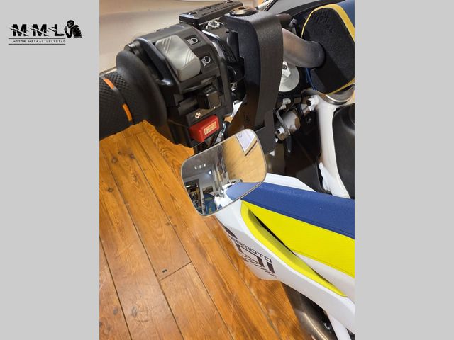 husqvarna - 701-supermoto