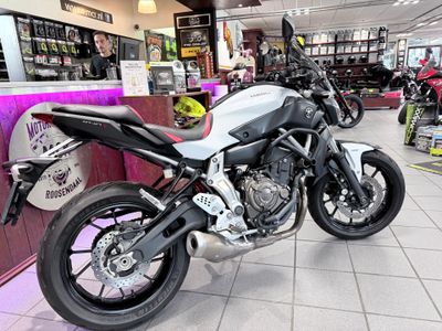 YAMAHA MT 07 ABS – foto 2