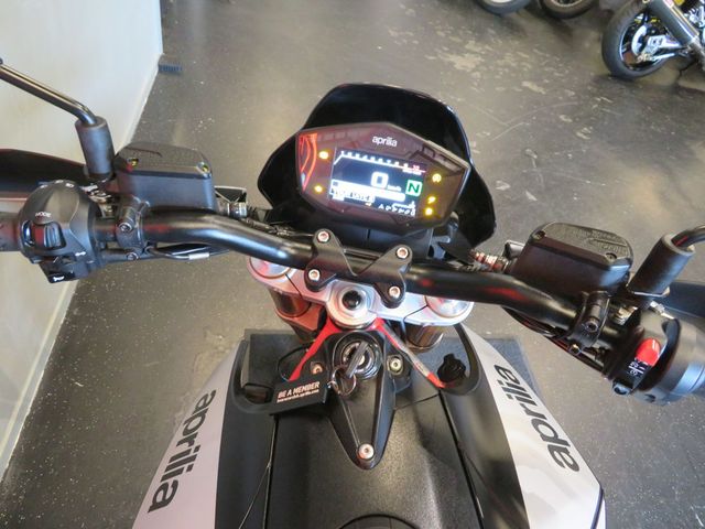 aprilia - dorsoduro-900-abs