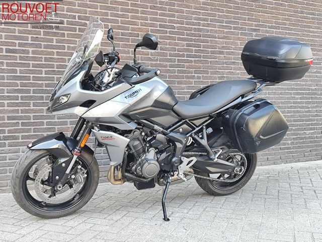 triumph - tiger-660