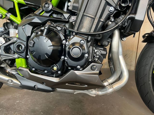 kawasaki - z900